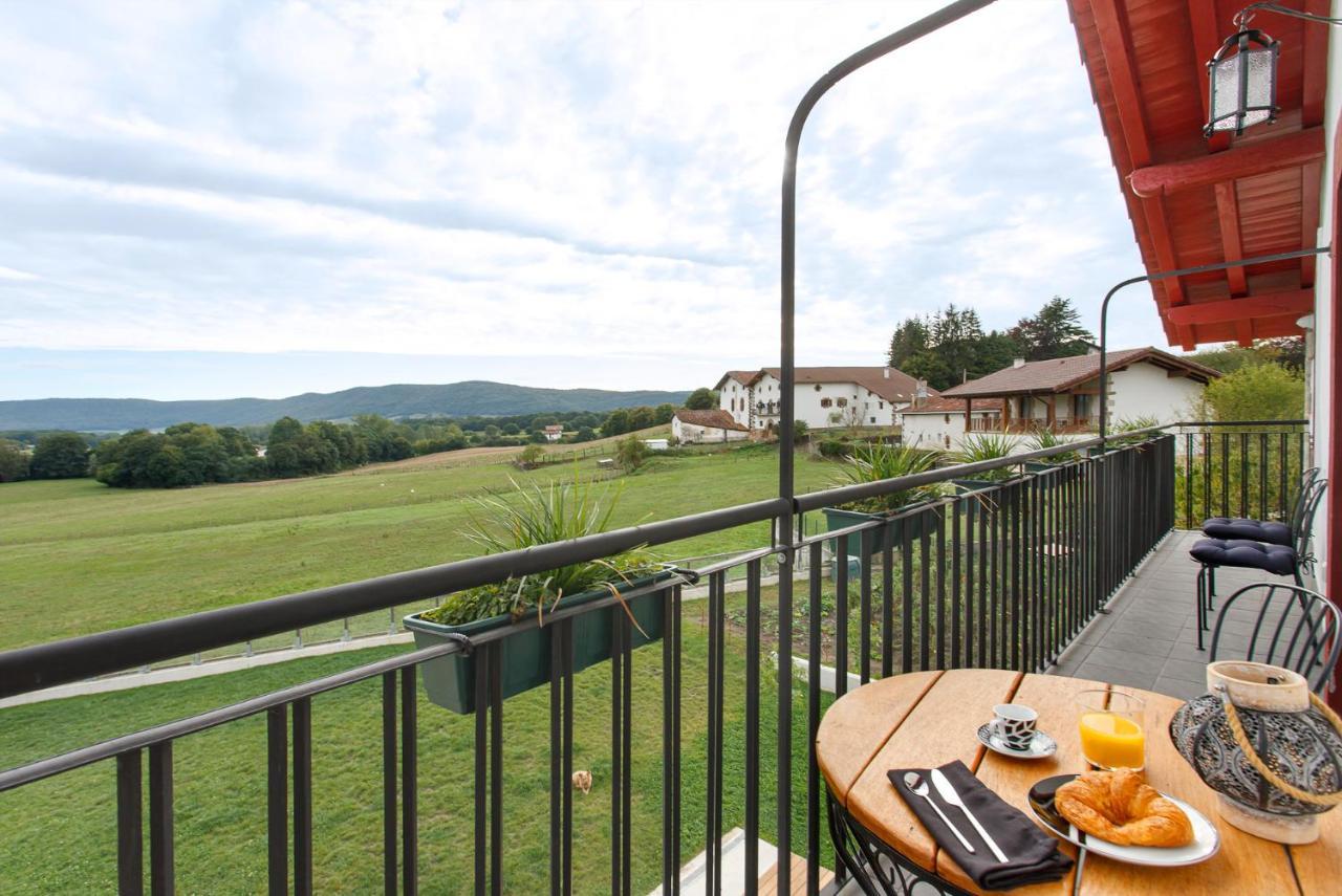 Apartamentos Turisticos Rurales Iturburuarena Alkotz Exterior photo